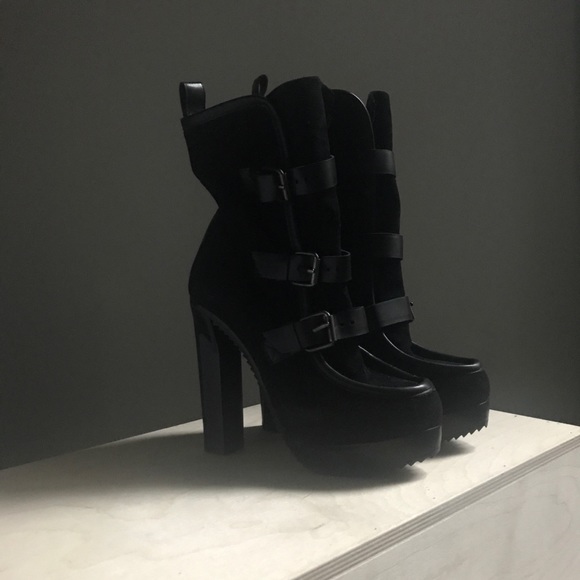 PIERRE HARDY - New Suede Platform Heel with Fur - Picture 2 of 4